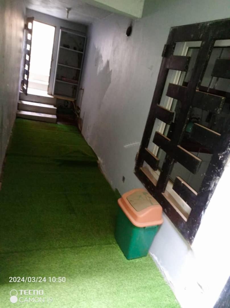 Suite Ultra Moderne Wi-Fi Yaoundé Esterno foto